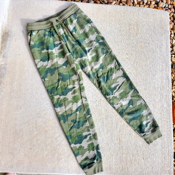 Old Navy Pants - Old Navy Women's Green Camo Joggers Size Small Tall